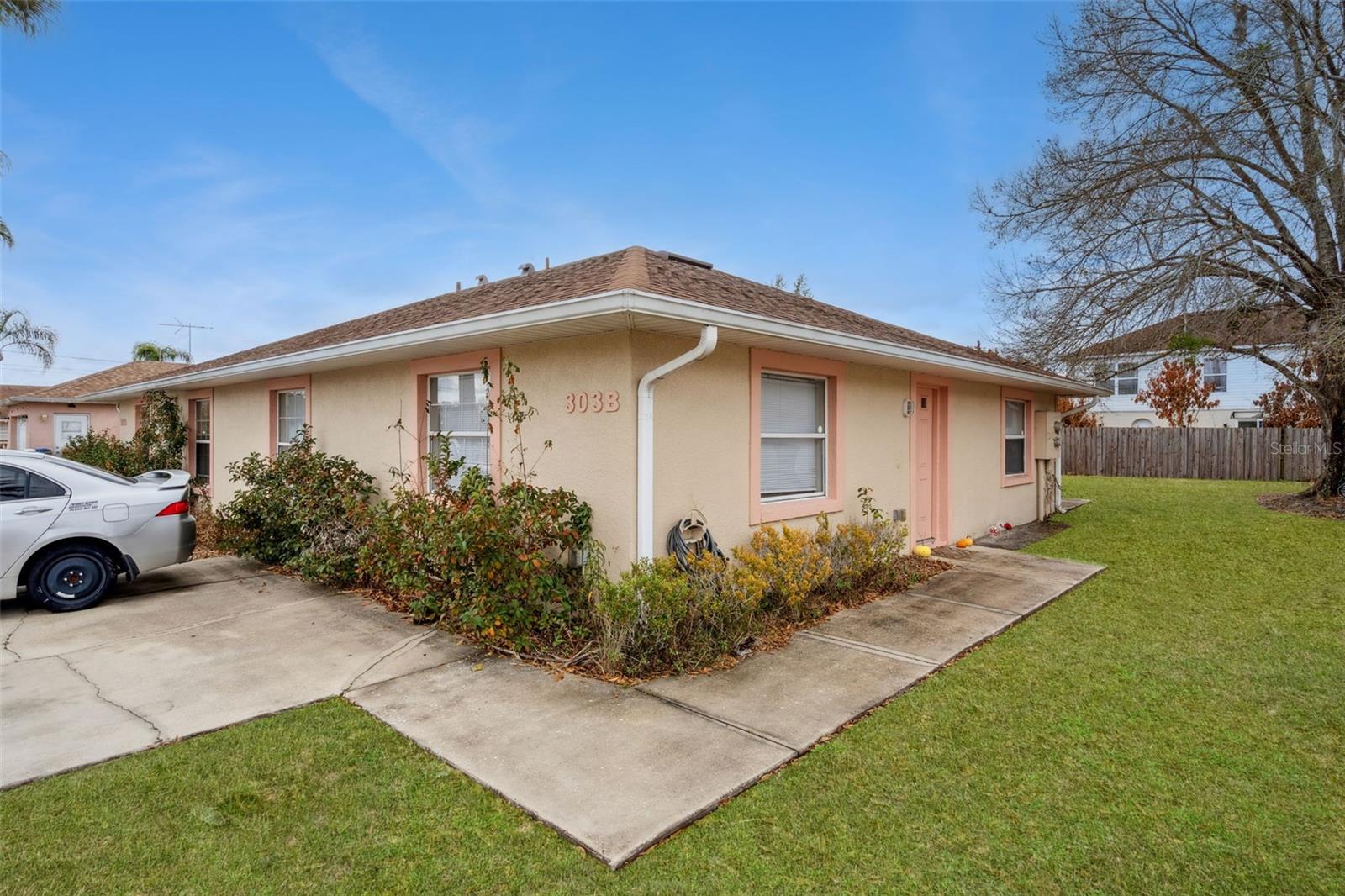 303 AZINCOURT LANE A & B