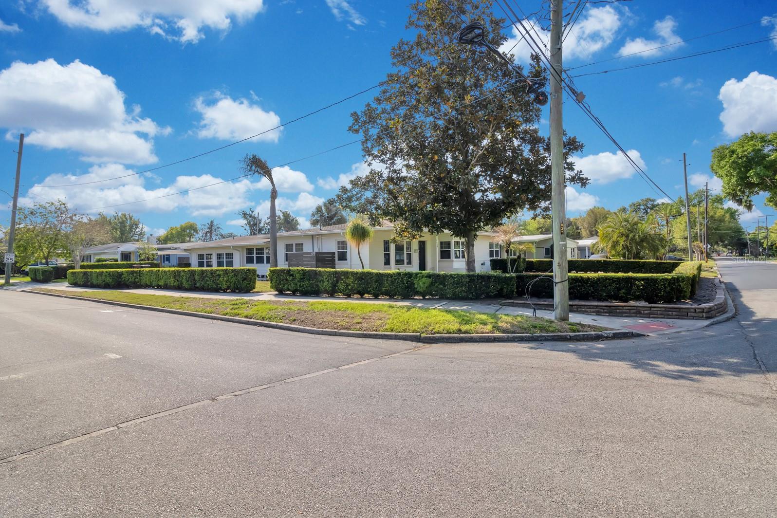 1619 N WESTMORELAND DR