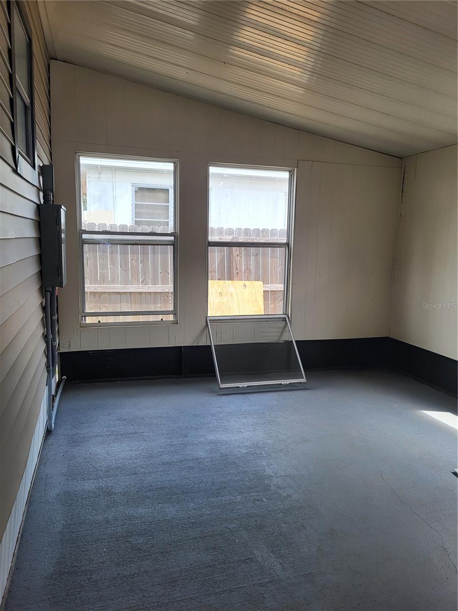 MAPLE LEAF MOBILE HOME PARK CONDO - Residential Lease