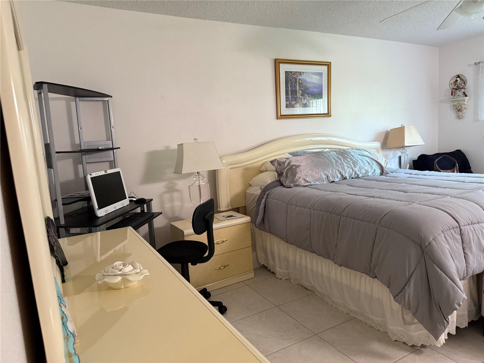 ON TOP OF THE WORLD - Residential Lease