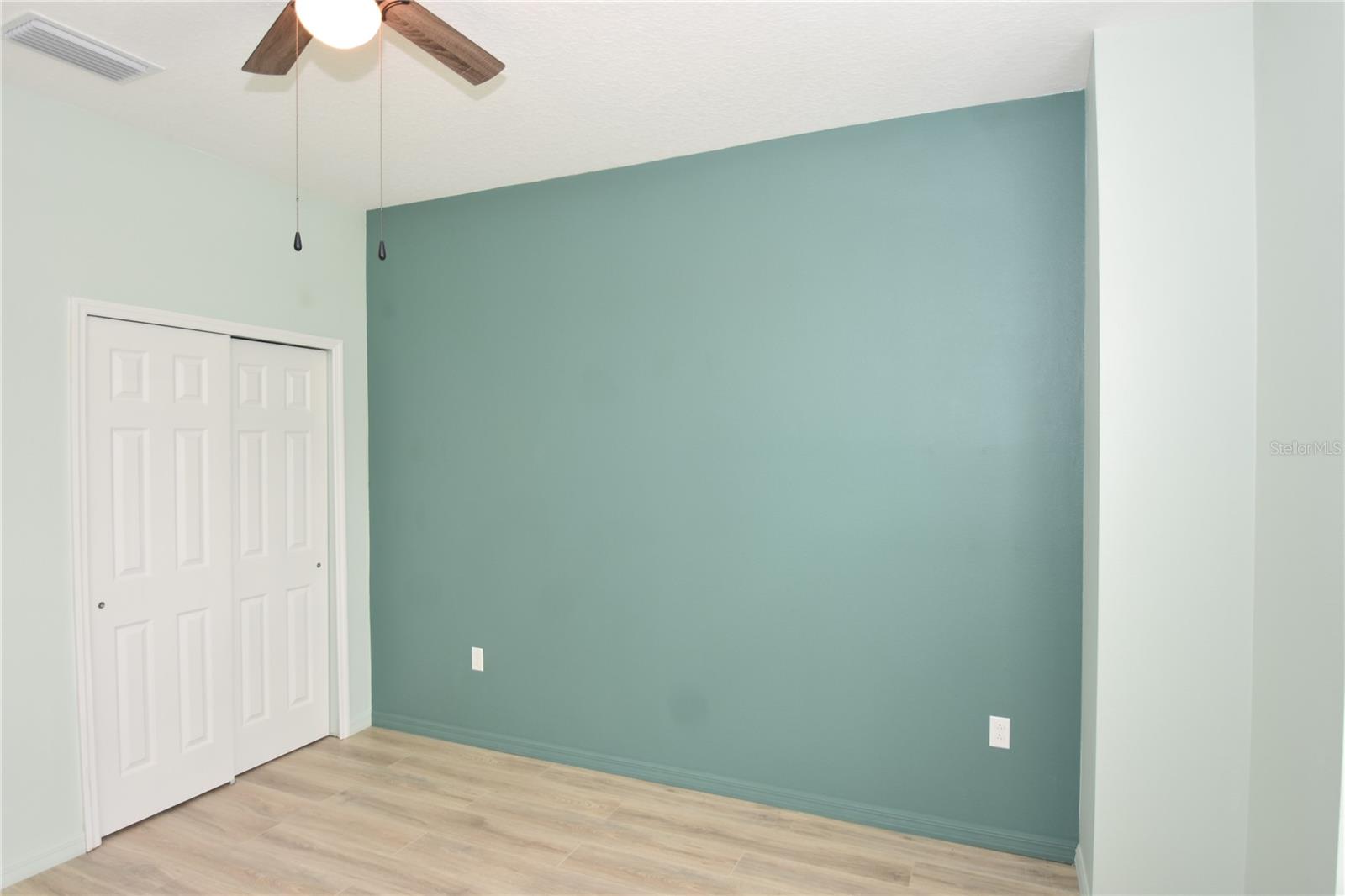 LEHIGH WOODS - Residential Lease