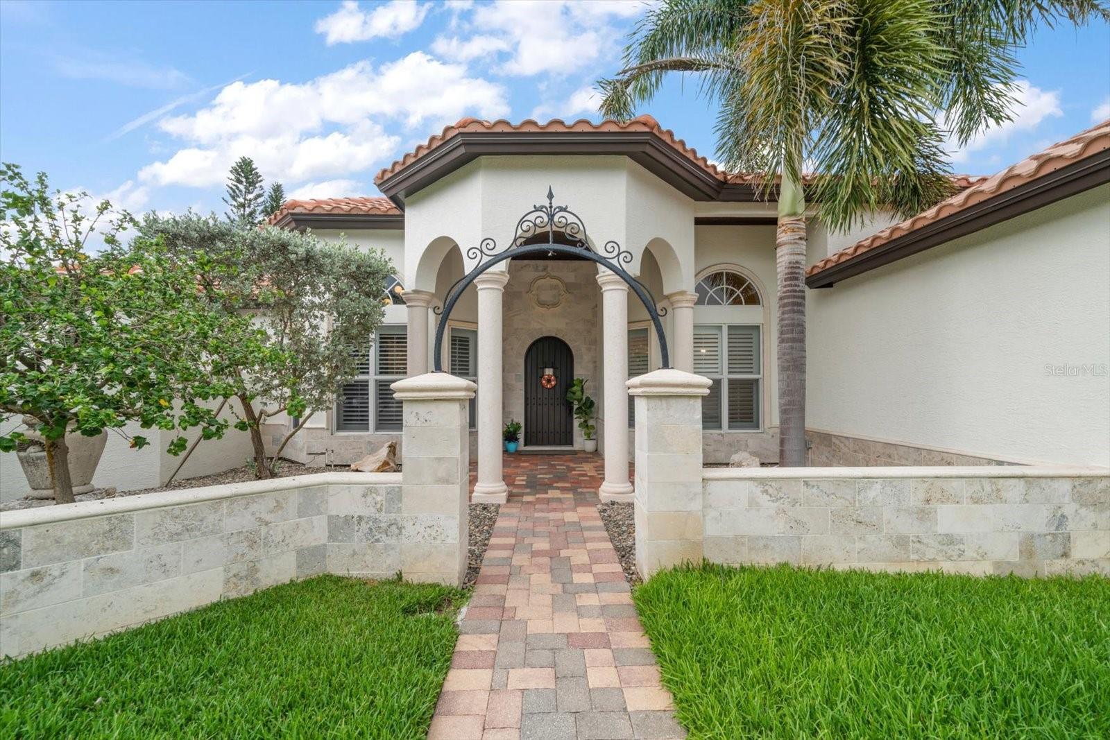 307 PALMETTO LANE