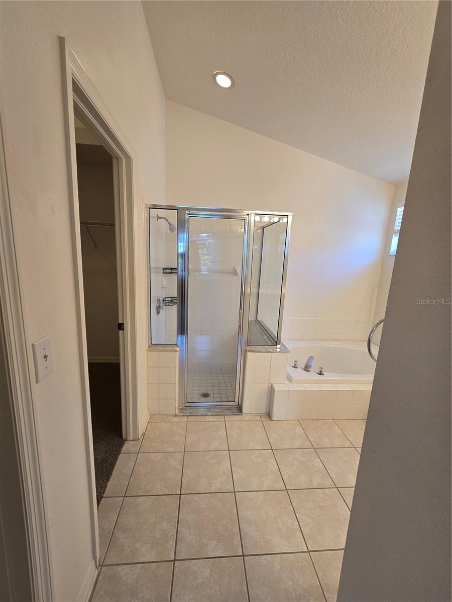 OAK GROVE PH 02 - Residential Lease