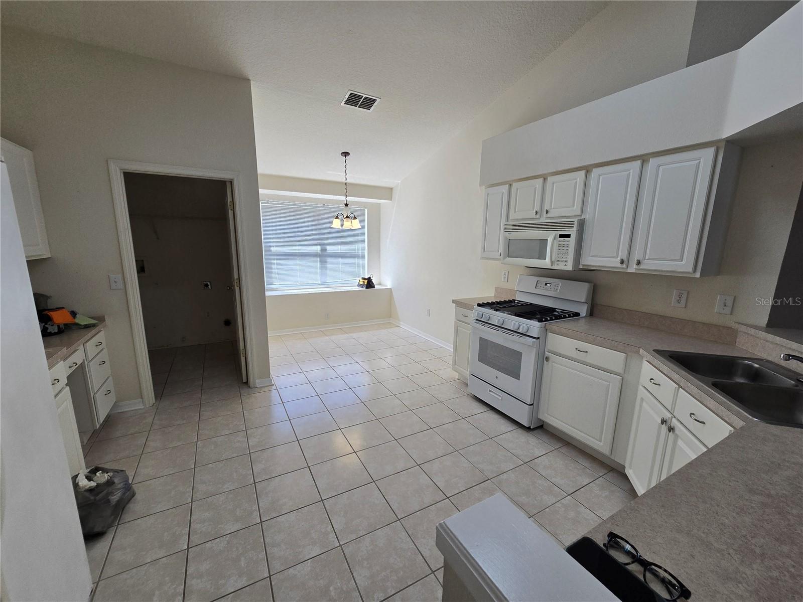 OAK GROVE PH 02 - Residential Lease