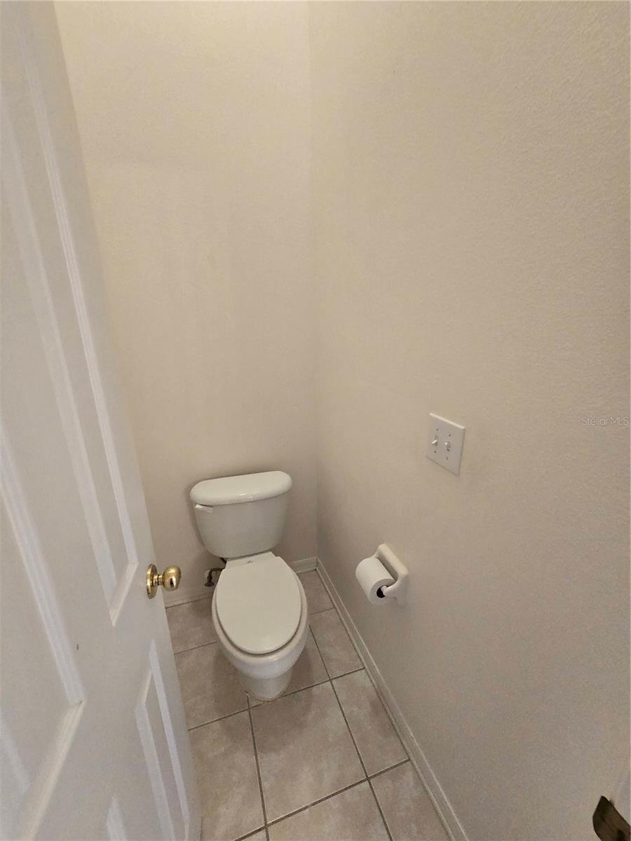 OAK GROVE PH 02 - Residential Lease