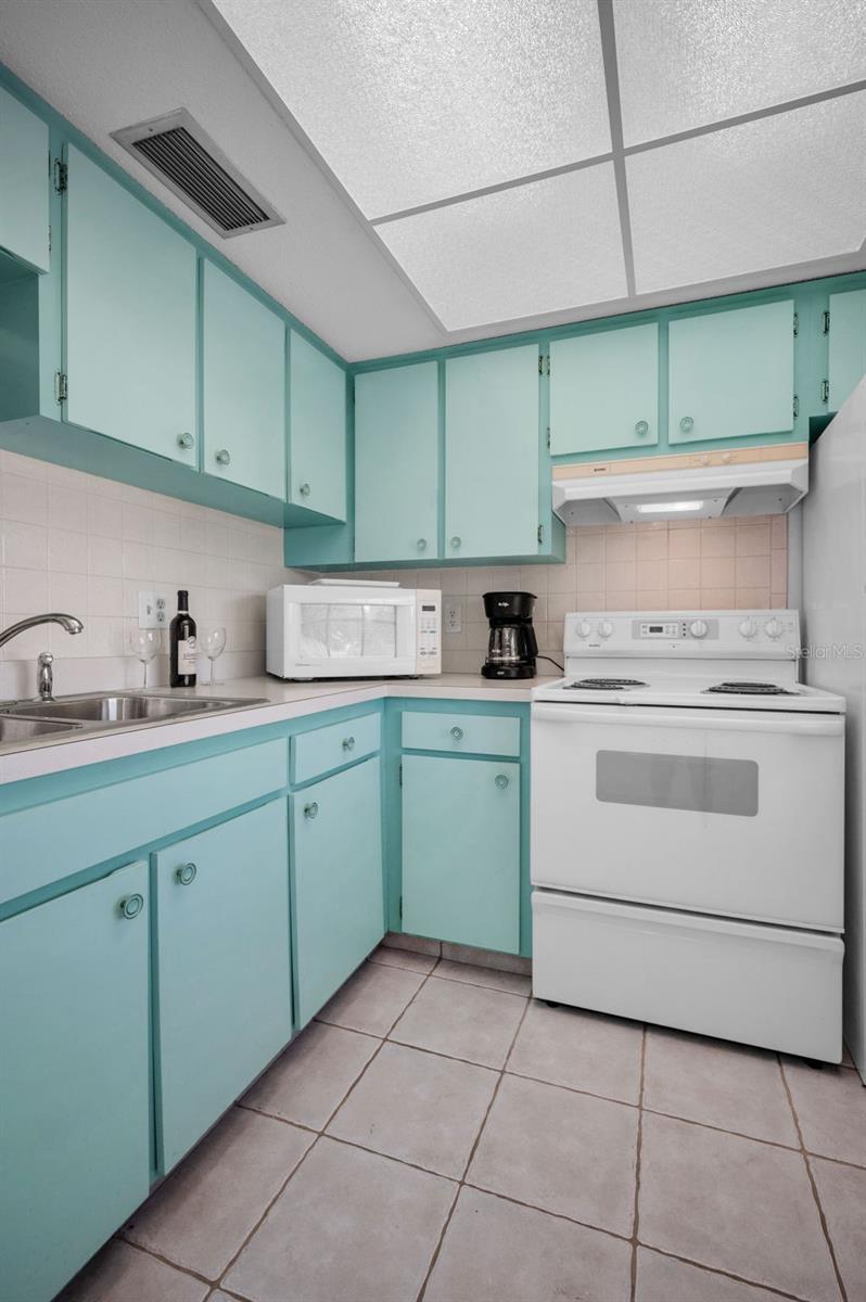 HEATHER LAKE APTS CONDO - Residential