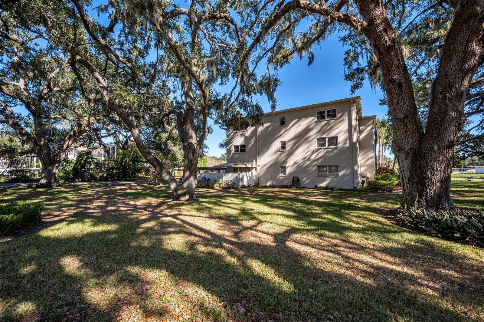 HEATHER LAKE APTS CONDO - Residential