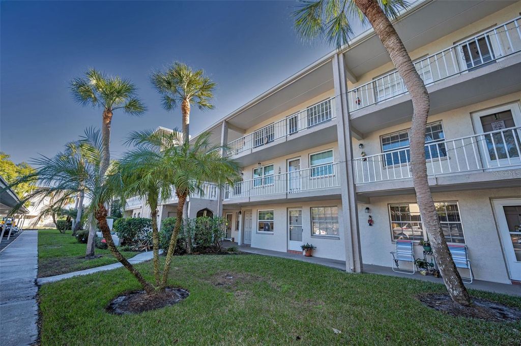 Photo of 841 Patricia Avenue #306, Dunedin, FL 34698 (MLS # TB8457688)