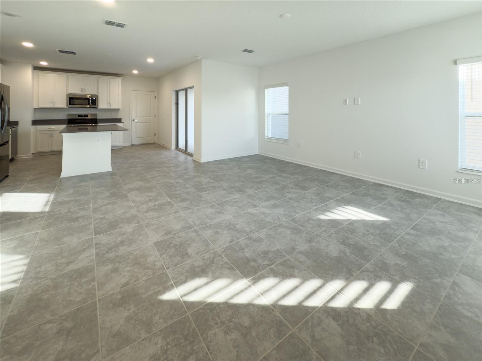 WELLNESS RIDGE PHASE 1-B PB 81 PG 69-75 LOT 324 OR - Residential Lease