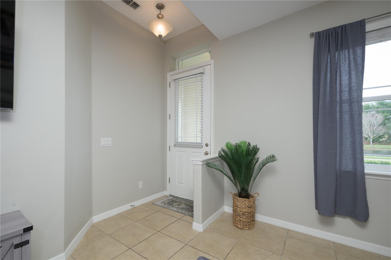 5331 CREEKSIDE PARK AVENUE