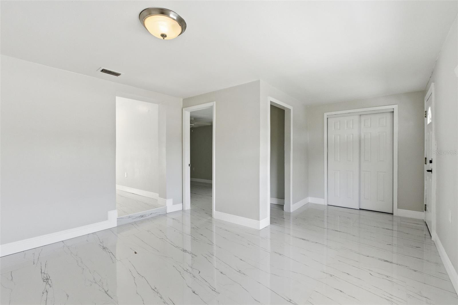 OLDSMAR COUNTRY CLUB ESTATES SEC 3 - Residential