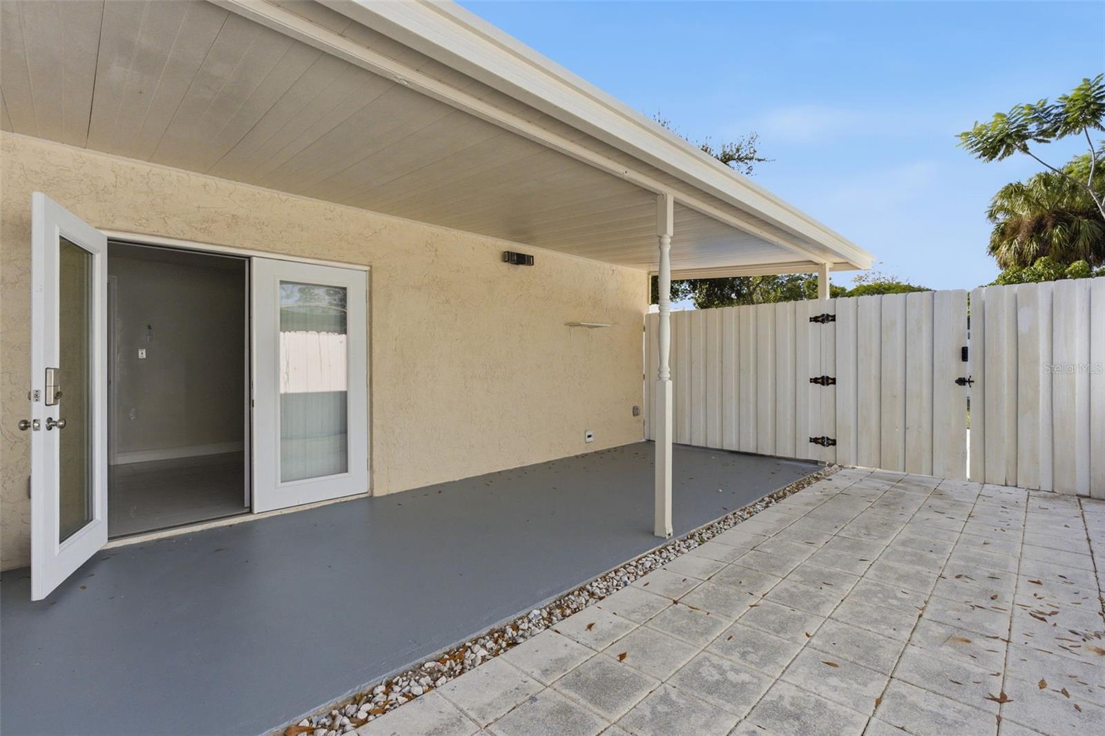 OLDSMAR COUNTRY CLUB ESTATES SEC 3 - Residential