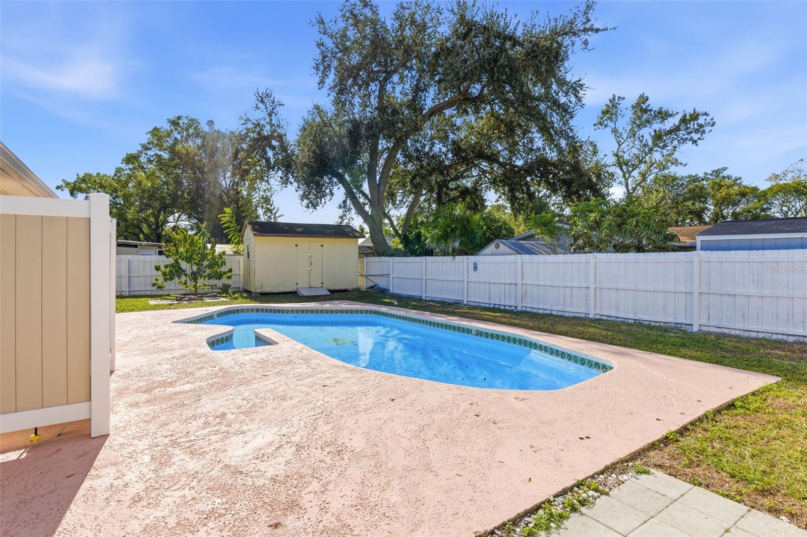 OLDSMAR COUNTRY CLUB ESTATES SEC 3 - Residential