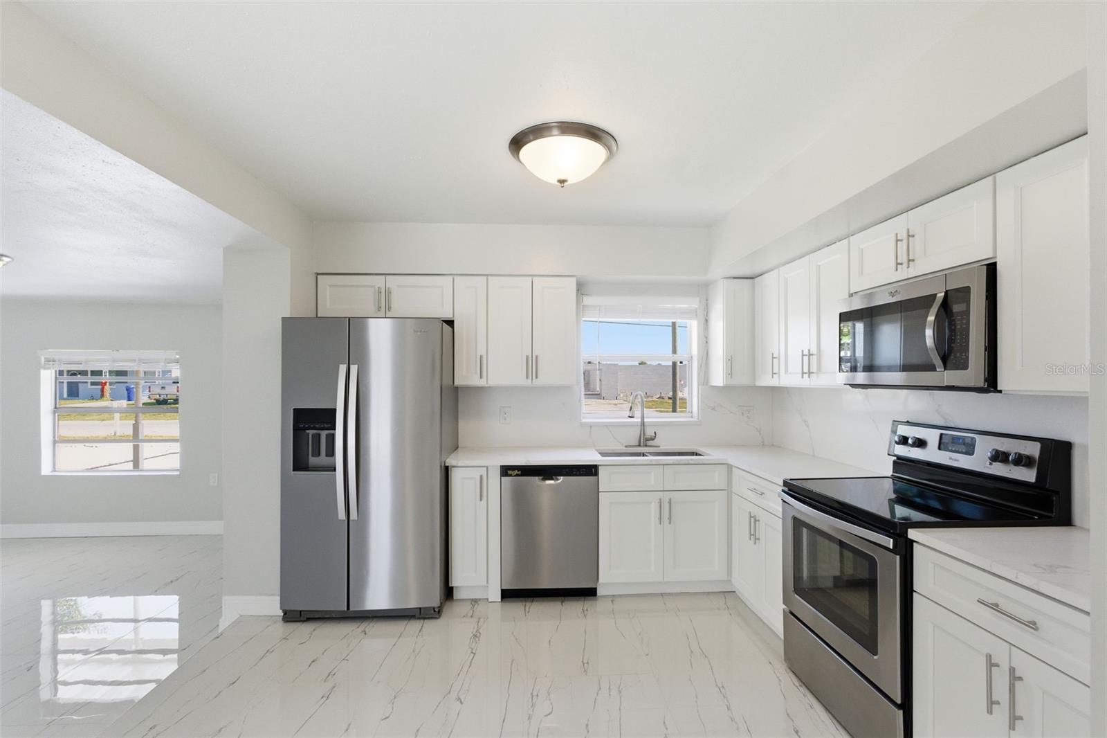 OLDSMAR COUNTRY CLUB ESTATES SEC 3 - Residential