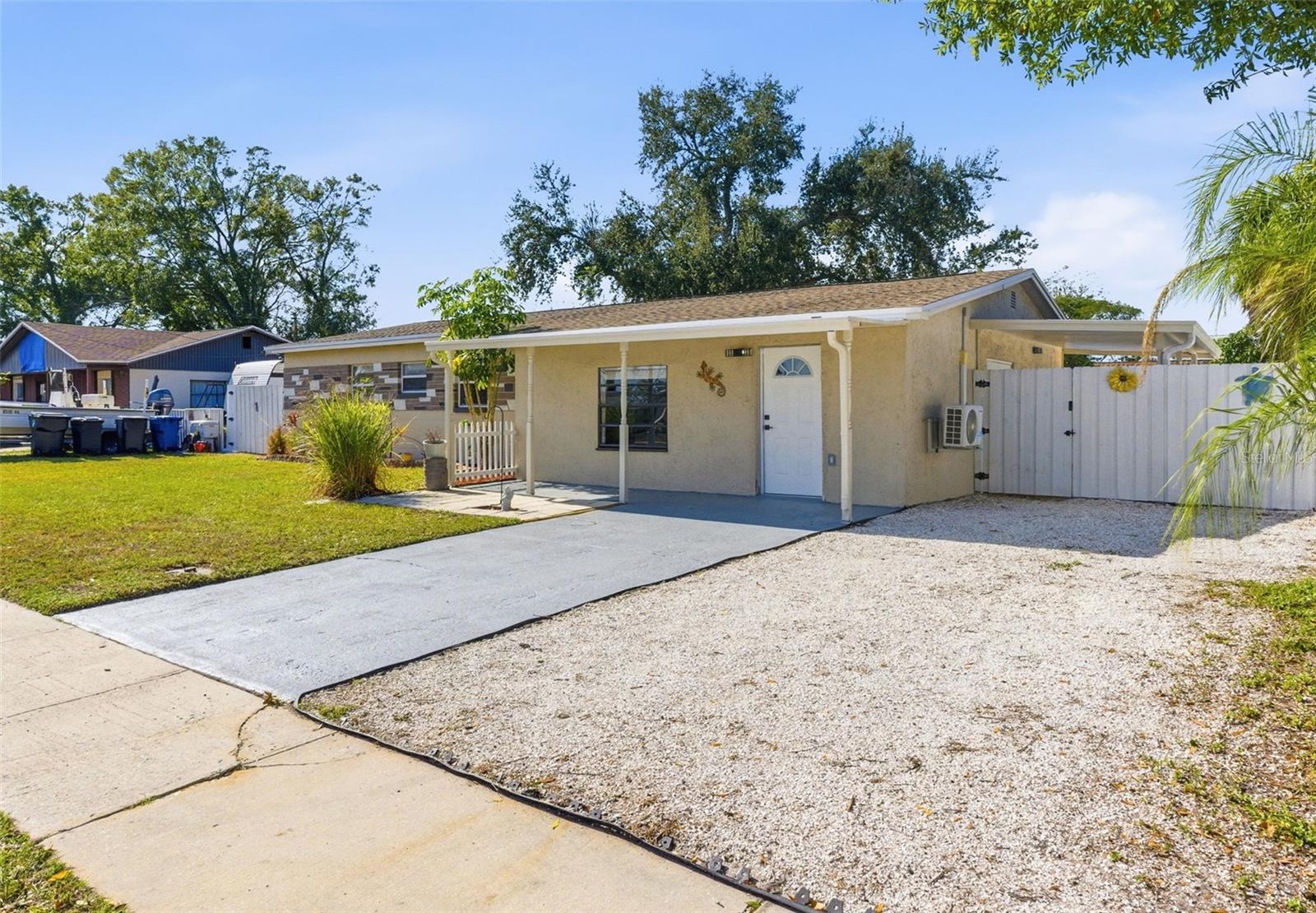 OLDSMAR COUNTRY CLUB ESTATES SEC 3 - Residential