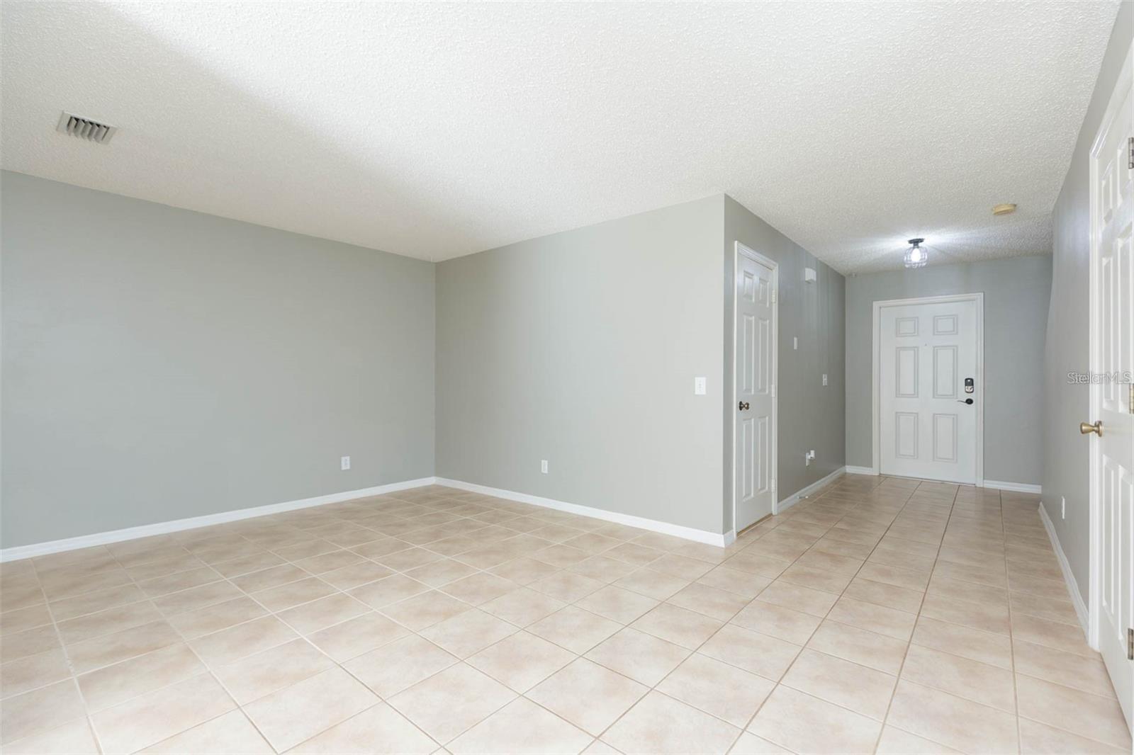 EDGEWATER AT GRAND OAKS PH 01 - Residential