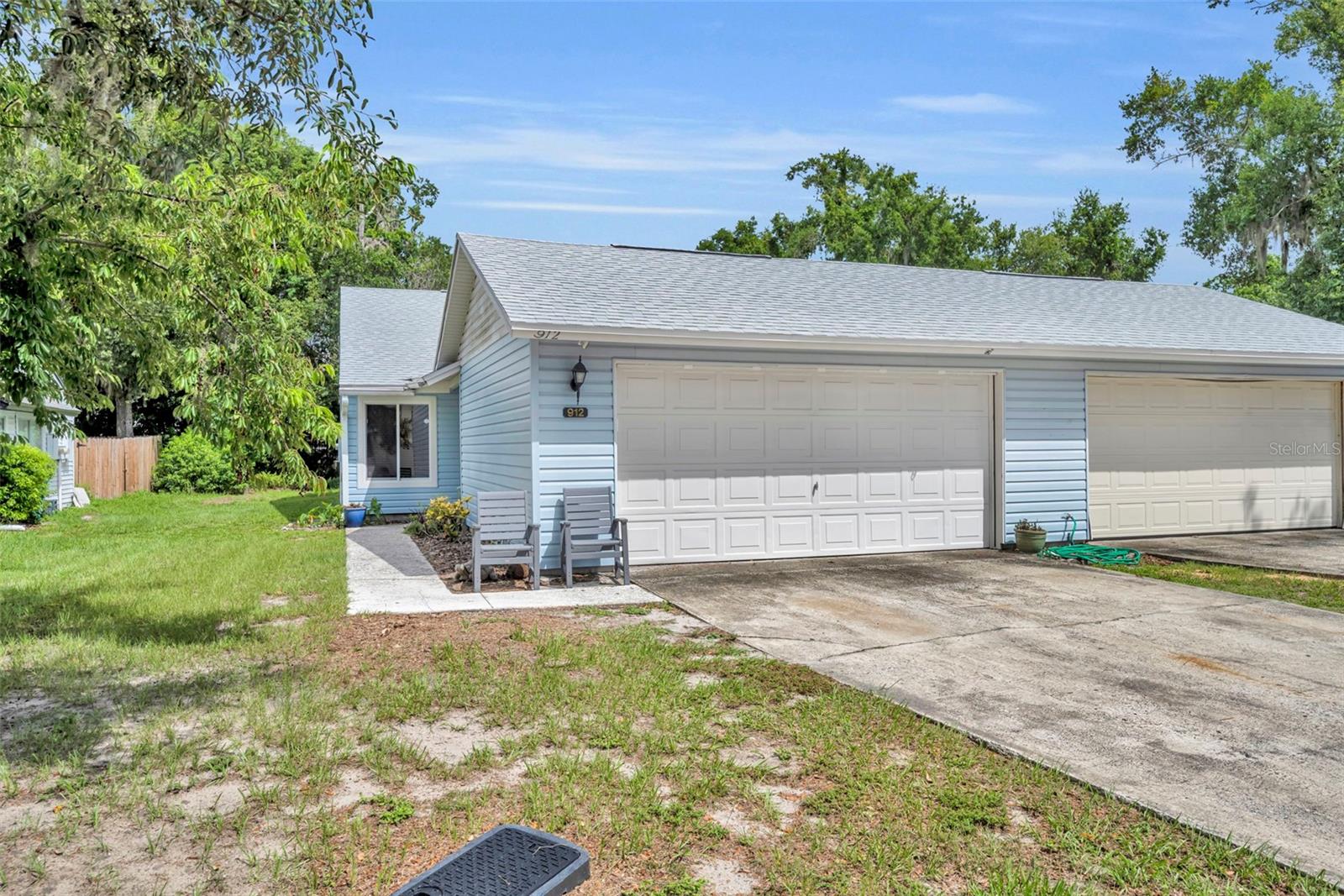 Maitland Living near Shopping, Restaurants, Lake Lily, SunRail boarding literally down the street. 3 Bedrooms, 2 Baths, Open Kitchen, 2 Car Garage