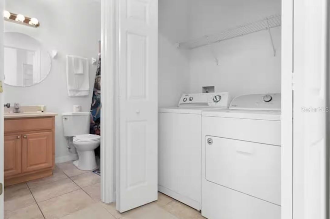 OAKWATER CONDO PH 1 - Residential