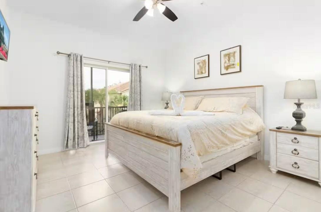 OAKWATER CONDO PH 1 - Residential