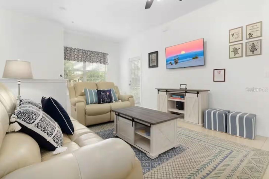 OAKWATER CONDO PH 1 - Residential
