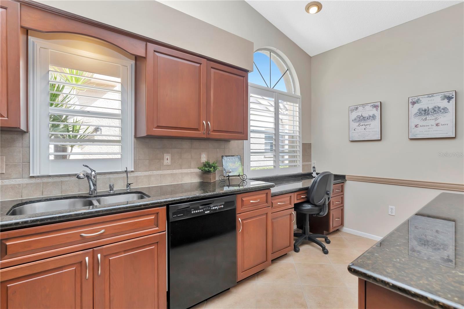 SALEM SQUARE UNIT 2 PH A - Residential