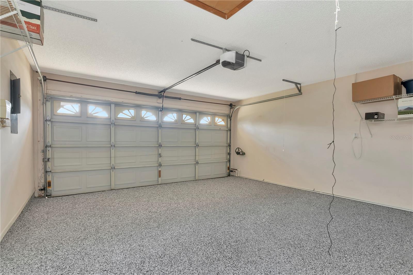 SALEM SQUARE UNIT 2 PH A - Residential