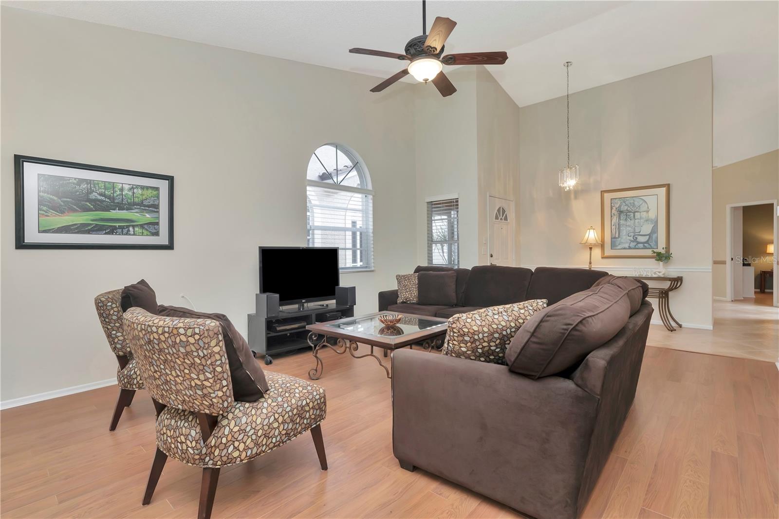 SALEM SQUARE UNIT 2 PH A - Residential