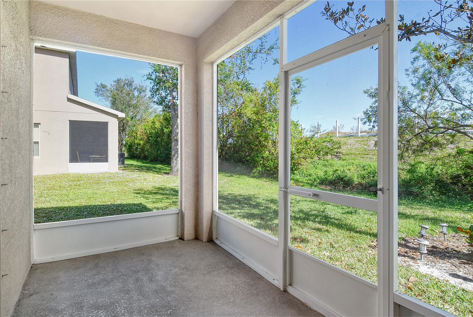 BRADFORD MANOR TWNHMS - Residential Lease