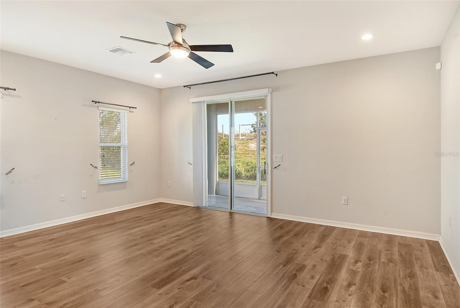 BRADFORD MANOR TWNHMS - Residential Lease