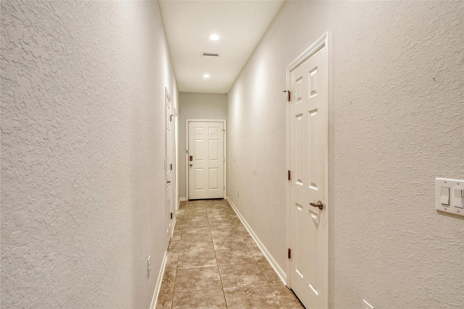 BRADFORD MANOR TWNHMS - Residential Lease