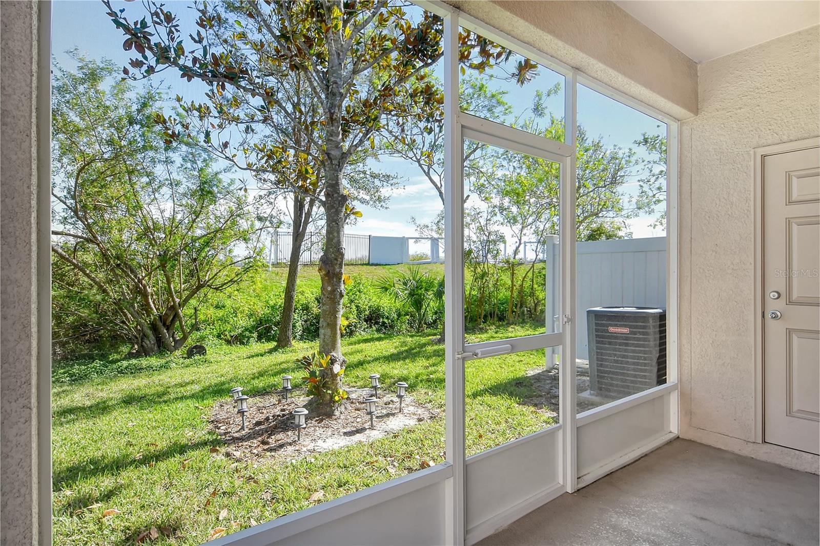 BRADFORD MANOR TWNHMS - Residential Lease