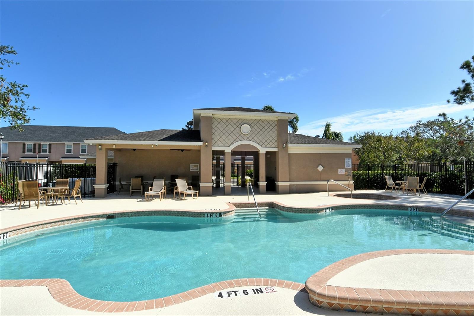 BRADFORD MANOR TWNHMS - Residential Lease