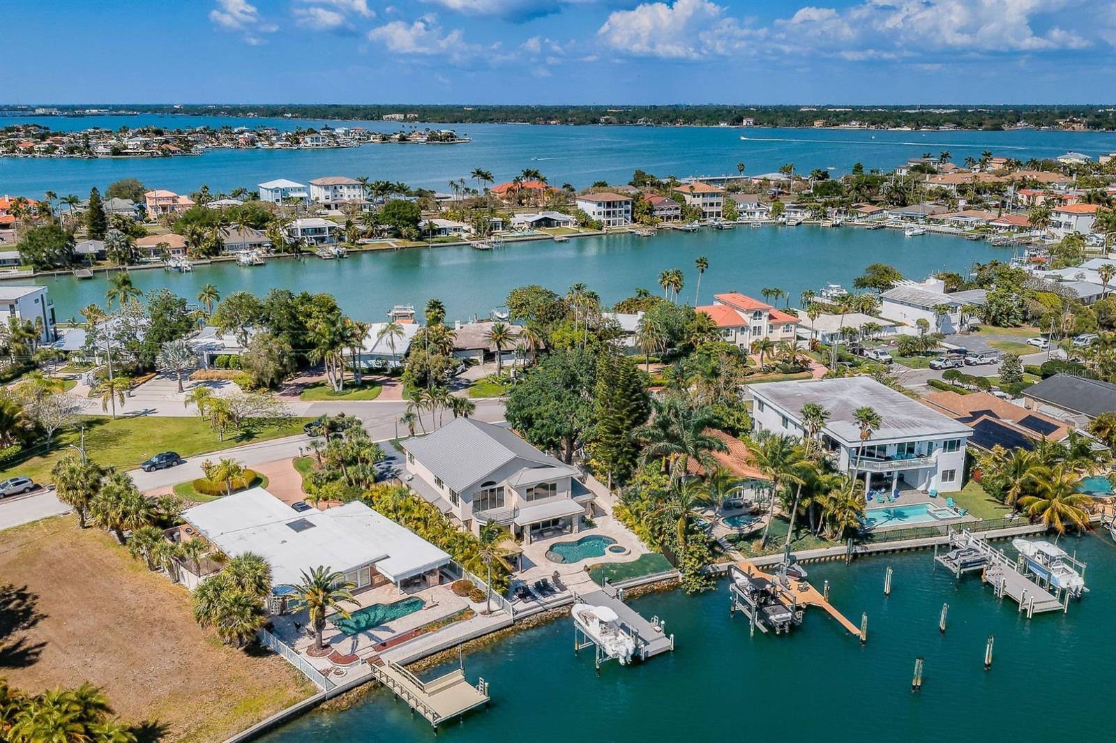 PARADISE ISLAND 1ST ADD - Residential