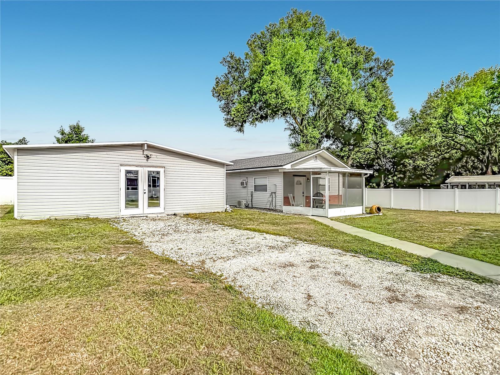 S1/2 NW1/4 SW1/4 NE1/4 12 26 21 - Residential