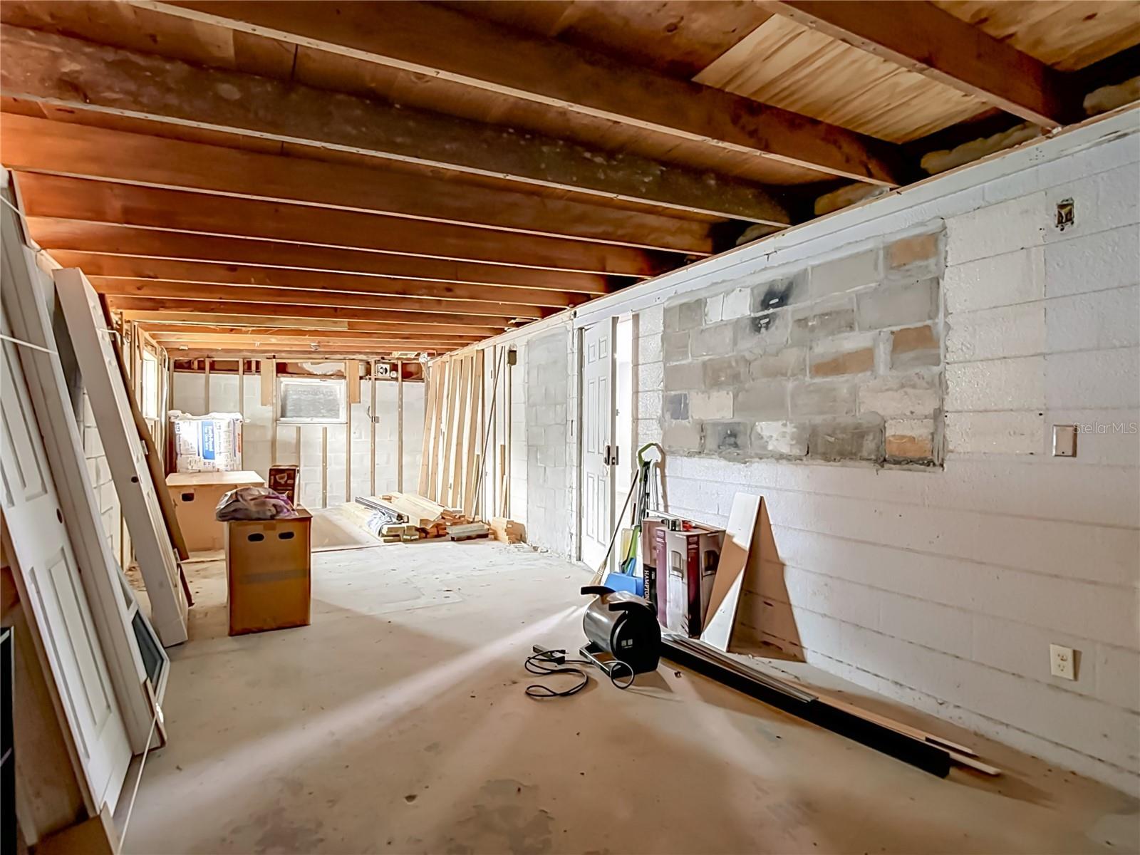 S1/2 NW1/4 SW1/4 NE1/4 12 26 21 - Residential