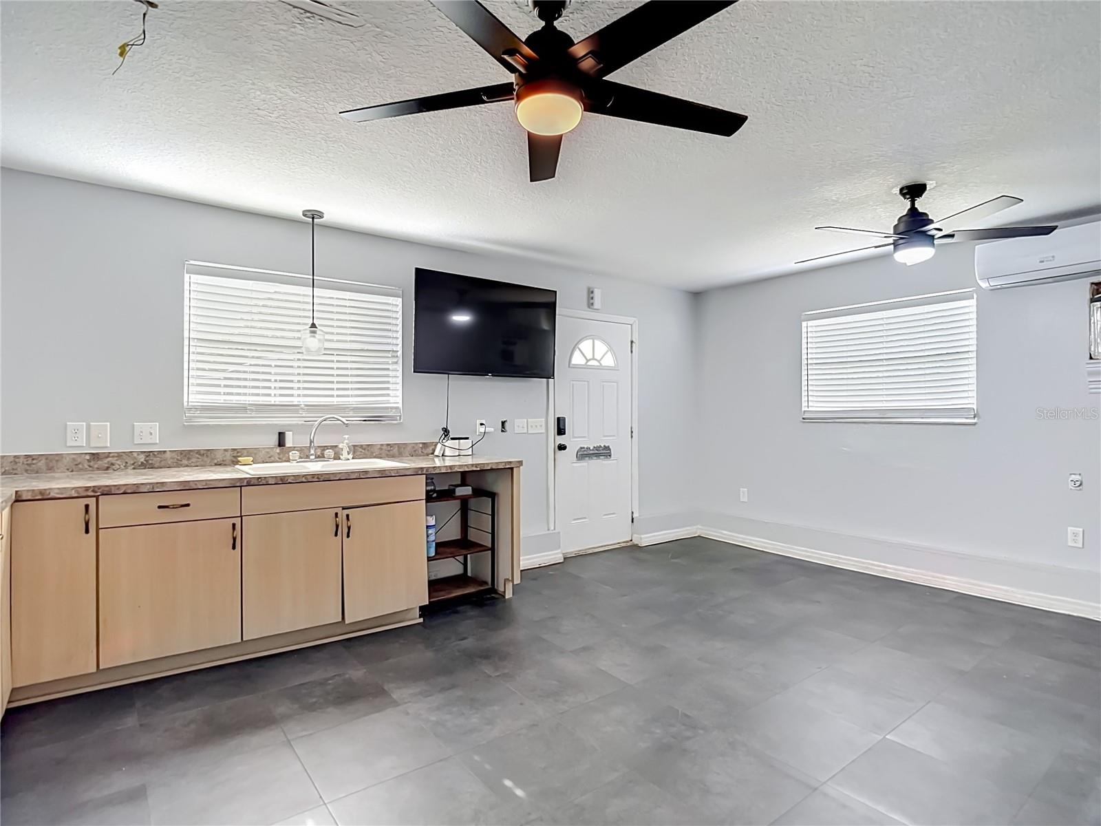S1/2 NW1/4 SW1/4 NE1/4 12 26 21 - Residential