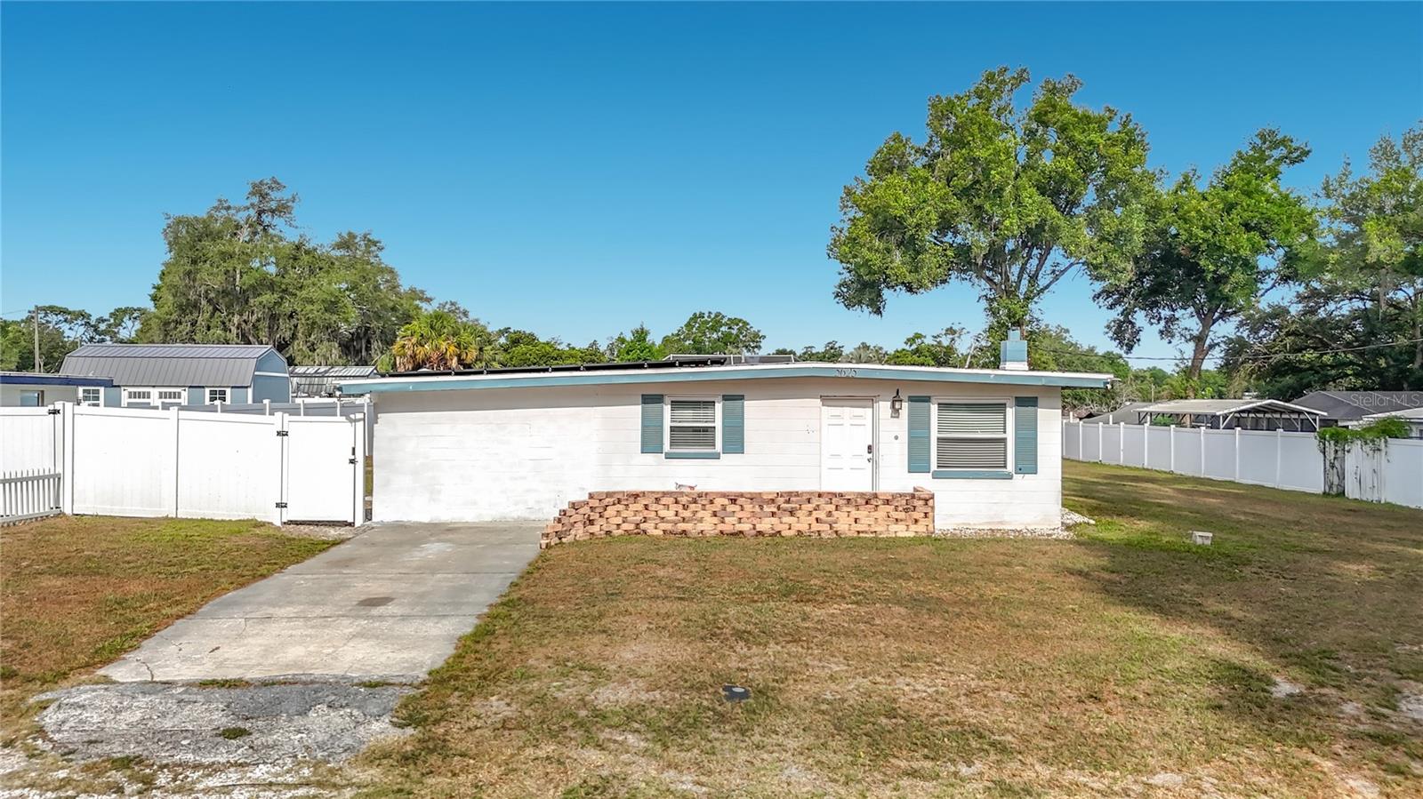 S1/2 NW1/4 SW1/4 NE1/4 12 26 21 - Residential