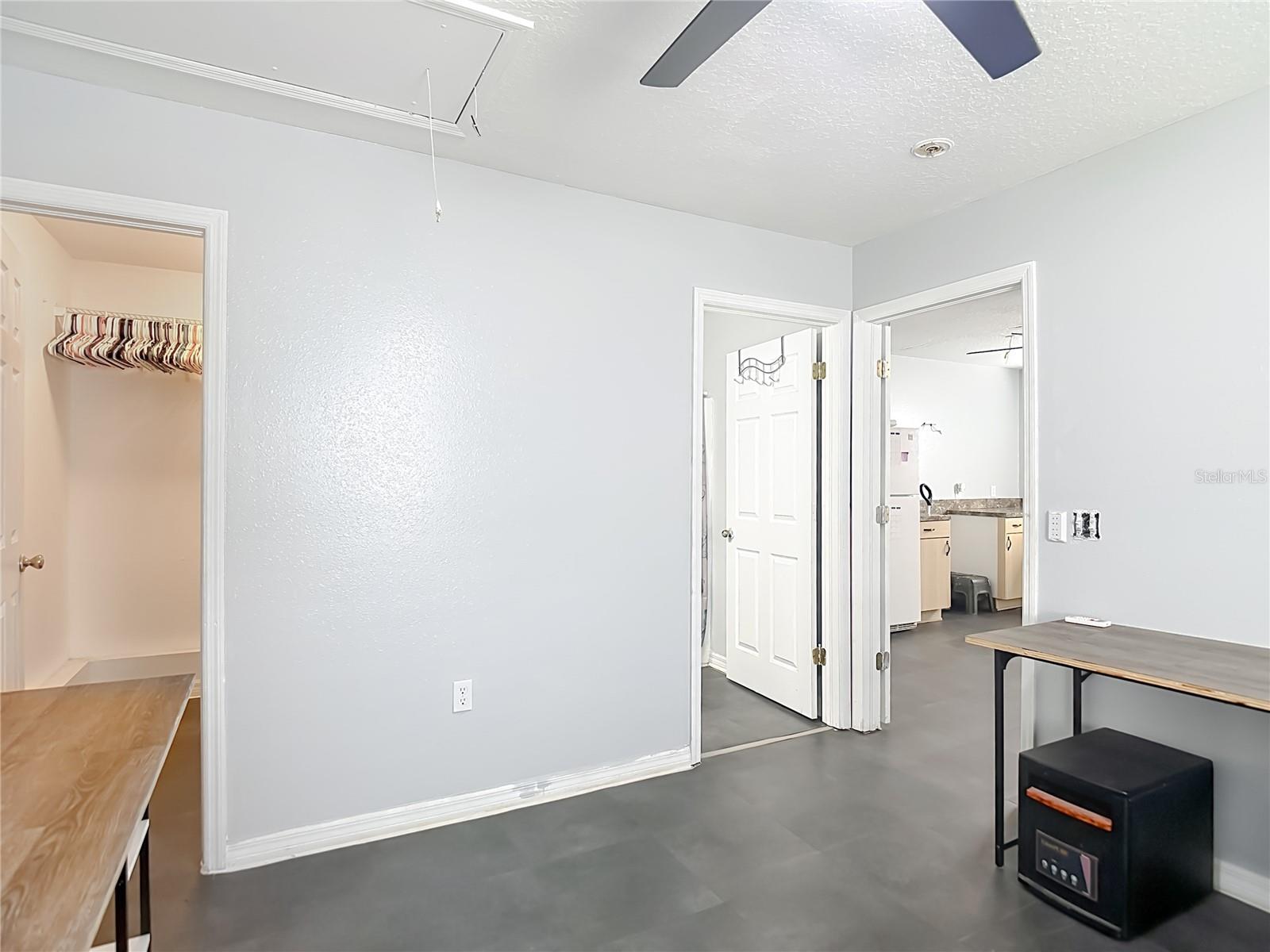 S1/2 NW1/4 SW1/4 NE1/4 12 26 21 - Residential