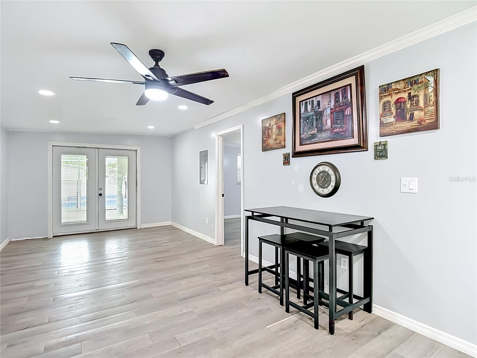 S1/2 NW1/4 SW1/4 NE1/4 12 26 21 - Residential