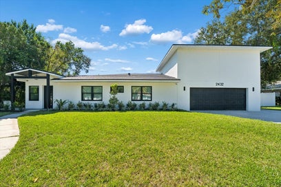 2432 INDIAN AVENUE BELLEAIR BLUFFS FL 33770