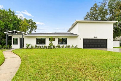 2432 INDIAN AVENUE BELLEAIR BLUFFS FL 33770