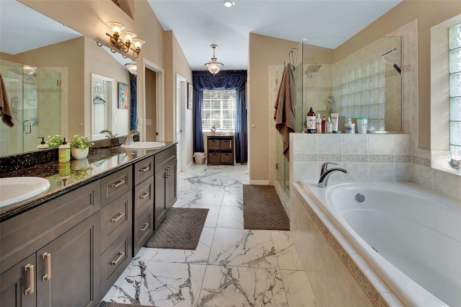 WESTMINSTER WOOD - Residential