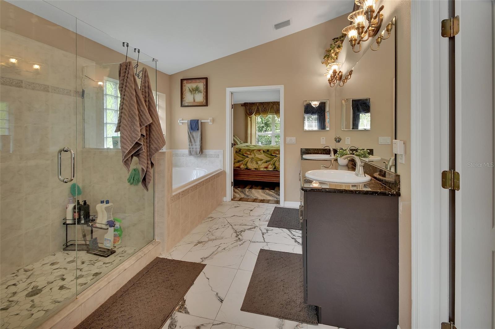 WESTMINSTER WOOD - Residential