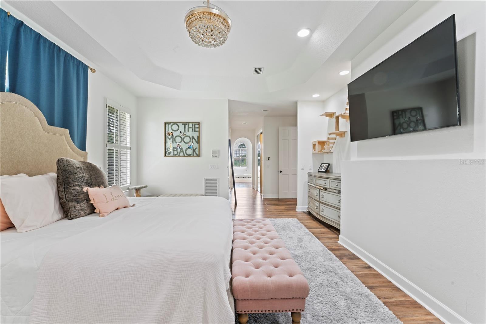 CHEVAL POLO & GOLF CL PHAS - Residential