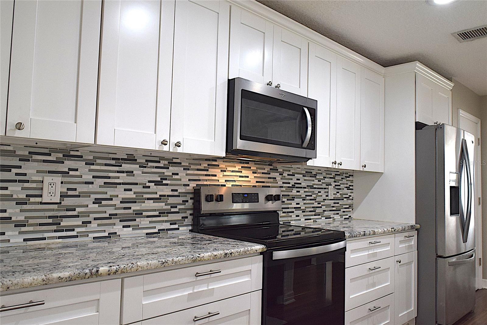 PEPPERMILL AT PROVIDENCE LAKES - Residential Lease