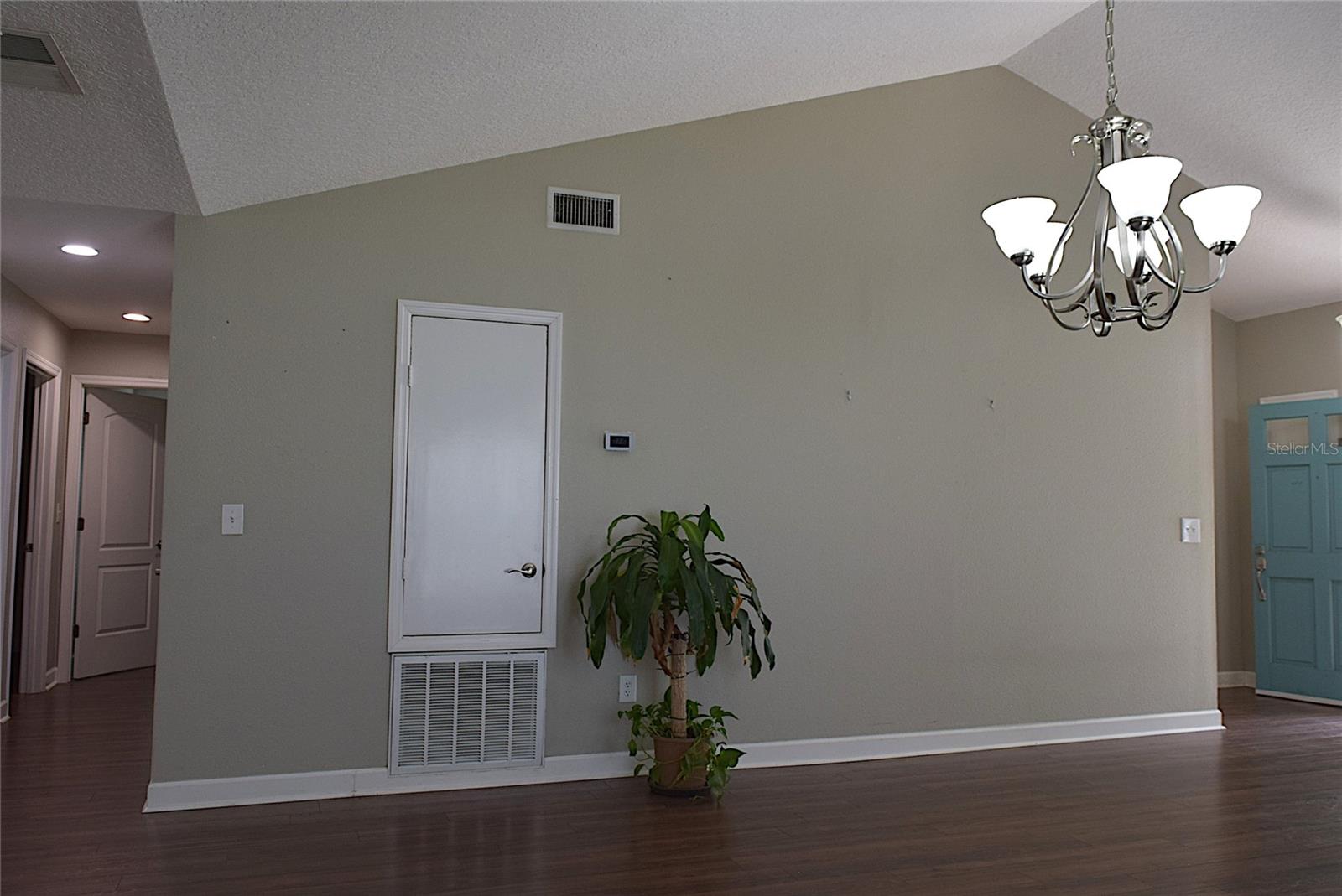 PEPPERMILL AT PROVIDENCE LAKES - Residential Lease