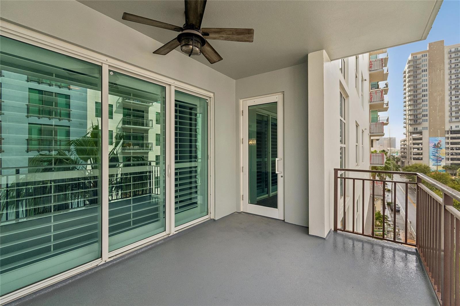 VENTANA A CONDO - Residential