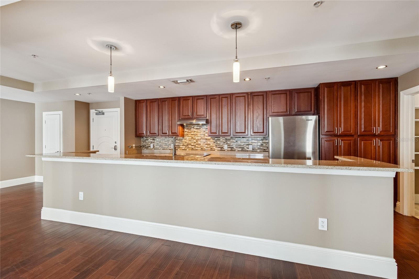 VENTANA A CONDO - Residential