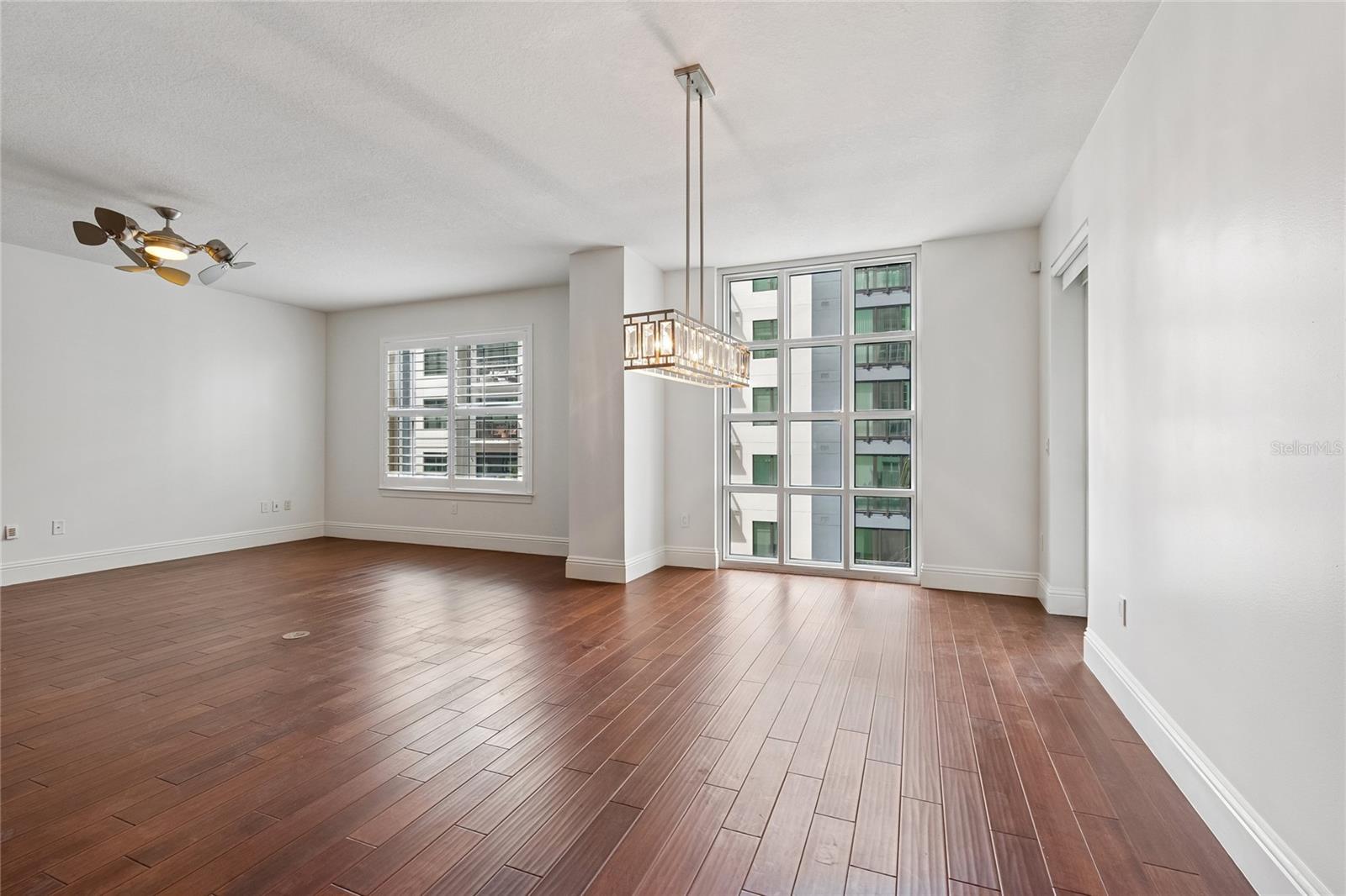 VENTANA A CONDO - Residential