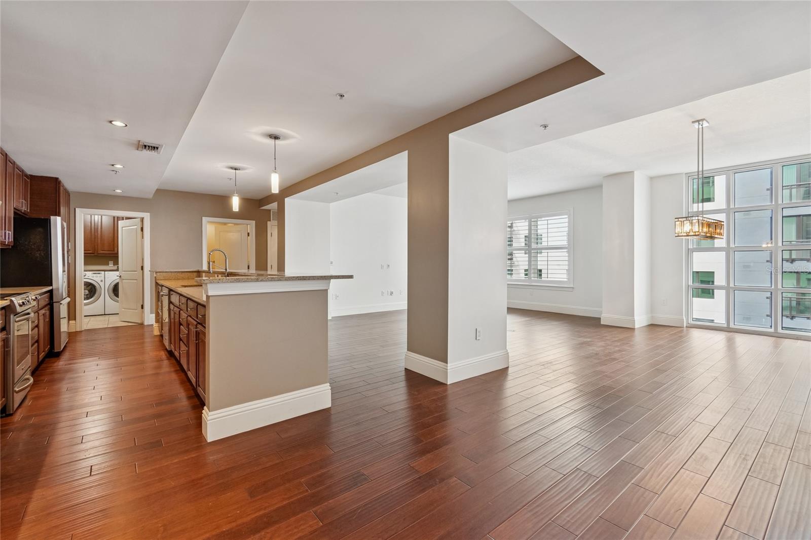 VENTANA A CONDO - Residential